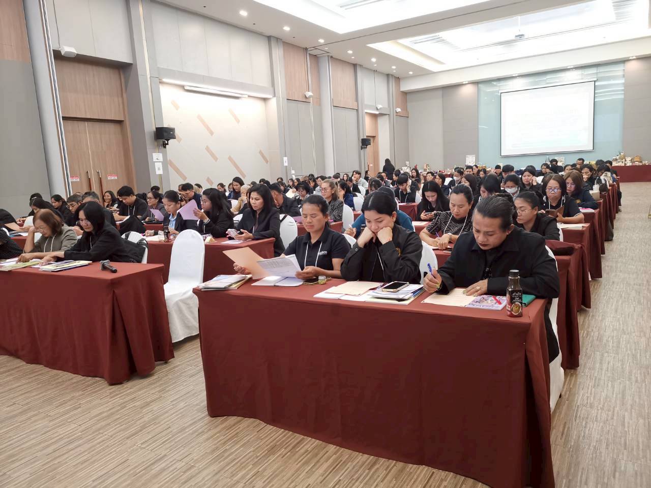 title - ส.ป.ก.ระนอง เข้าร่วมโครงการสัมมนาเชิงปฏิบัติการหลักสูตรแนวทางการขับเคลื่อนการพัฒนาธุรกิจชุมชนสู่ความสำเร็จที่ยั่งยืน 